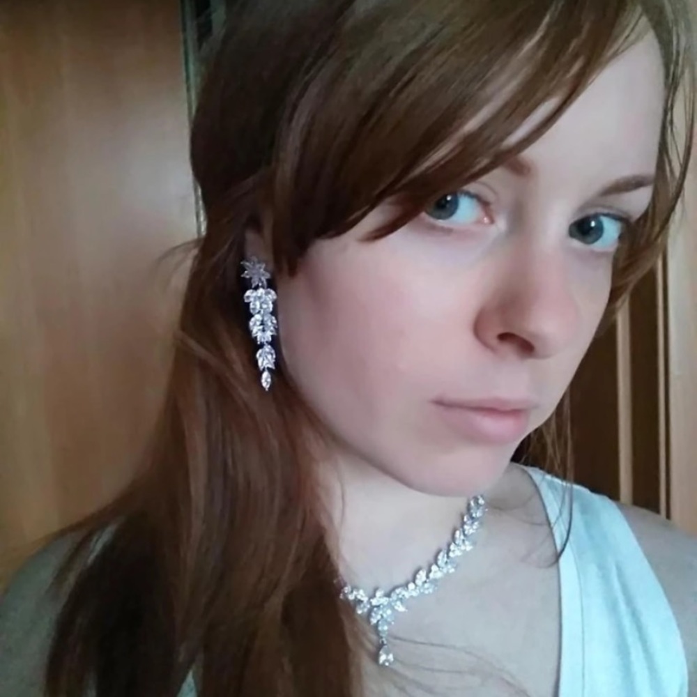 Rose Gold Bridal marquis cluster flower CZ drop earrings - Picture 3 of 5